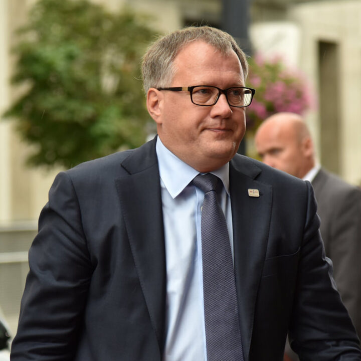 Ašeradens: līdz 1.augustam jābūt gatavam rīcības plānam OIK atcelšanai