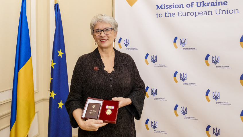 Sandra Kalniete saņēmusi vienu no augstākajiem Ukrainas valsts apbalvojumiem